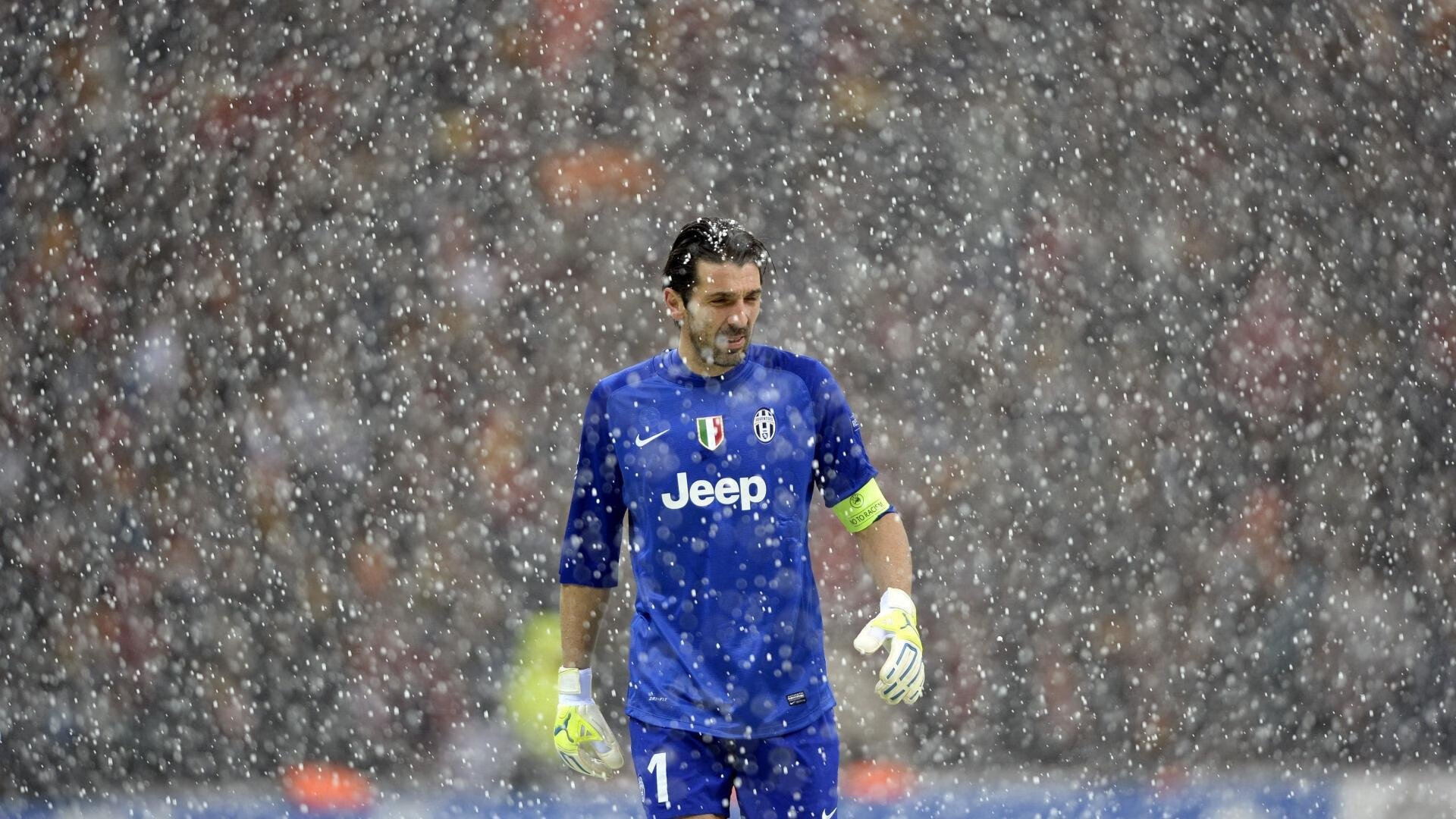 后程冲刺出彩，耐力型选手引关注，后程发力的意思