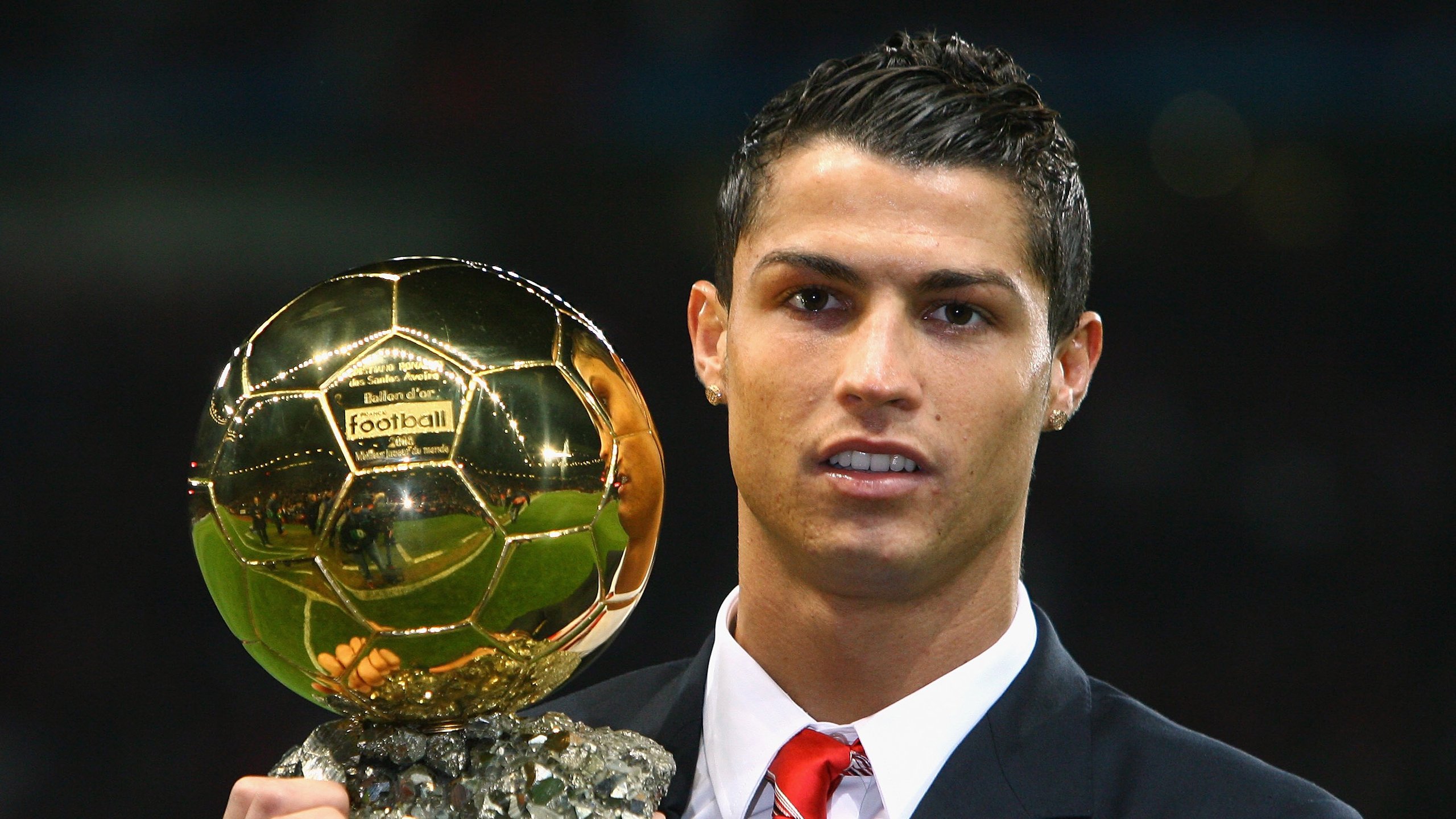 9游游戏官网-世界杯永恒瞬间：最令人心动的比赛片段，世界杯名场面